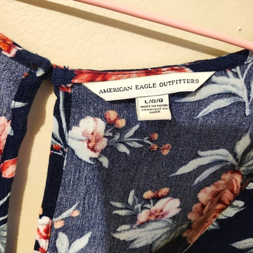 Navy Floral Romper - Picture 5 of 6